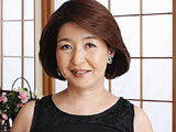 近親相○ 五十路のお母さんに膣中出し 野宮陽子