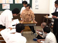 羞恥！新任女教師が学習教材にされる男子校の性教育13