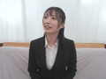 デカチンに触らずフル勃起20分持続チャレンジ！まゆ編 サンプル画像1