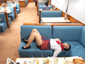 ビッグバンローター 野外失禁させるファミレス娘