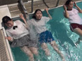 3姉妹の寛ぎ（昼休みver）