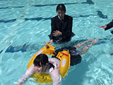 乱入者と水泳訓練
