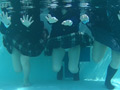 3人の女子と母校訪問