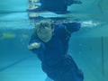 はりきり着衣水泳取材