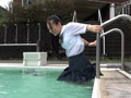 初めての制服着衣泳