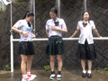 初めての制服シャワー