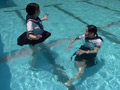 プール仕舞いの名残