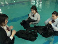 恒例の制服交換