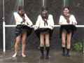 三つ巴制服シャワー