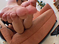 ロングブーツ脱いで足の裏たっぷり見せて臭わせて下さい3