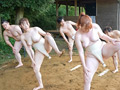 表情を崩さず何をされても取り組みする！！相撲部合宿