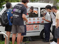 潮吹きながらホットドッグ売って小野坂ゆいか望月つぼみ