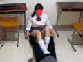生徒あゆの電気アンマで敗北射精させられる教師