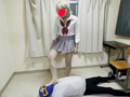 ヤンキー女子のパシリを断ったら電気アンマの仕打ちが サンプル画像10