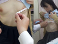 内科検診 無垢なJKが乳首を触診され恥ずかしがる