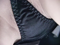 女子○生染み付き接写パンチラ3