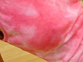 バランスボールで 胸チラ○撮