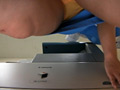 コピー機に仕込んだカメラが捕らえた美人OLのパンチラ