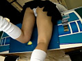 女子○生エアホッケーパンチラ逆さ撮り4