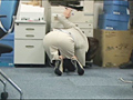 No Nude 働く綺麗なお姉さん