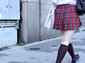 この女子○生の下着を盗みました。