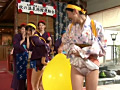 新人仲居さんが着物をめくって下半身丸出しダッシュ