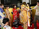 2013年 SOD女子社員 晴れ着で野球拳SP