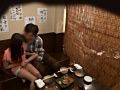 居酒屋の個室ですだれ1枚 飛び火（生）中出しSEX