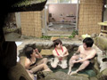 「寝取られ願望」のある夫が妻をダマして混浴放置！