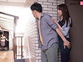 真昼間から他人のチ○ポをしゃぶって、発情して濡れる女
