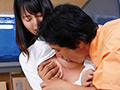 面接にきたパートの美人妻と中出し不倫 岡田ひなの