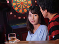 面接にきたパートの美人妻と中出し不倫 岡田ひなの