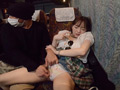 フェス帰りのノリノリ美少女を夜行バスで密着痴○
