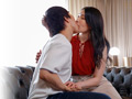 隙間不倫 SEX をしてしまうジム勤務の淫乱人妻