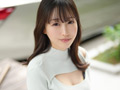 【初撮り】Gカップ美巨乳ファミレス店員 しずく