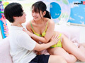 水着美女が童貞くんを赤面筆おろし！2024夏