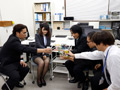 会社で送別会を開いて酒でも飲ませセクハラしてやろう！