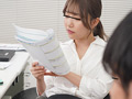 私の前でオナニー続けなさいよと言うドS女子社員！！