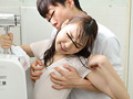 ずぶ濡れ微乳ポッチン乳首のノーブラ女子