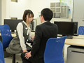 地味で小柄な女子社員が…実はチ○ポ大好き娘！