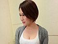 「裸にエプロン！？ハメあり出張セクシー巨乳家政婦」