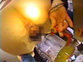素人美少女限定 排尿、排便飲みます！食べます！13