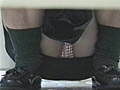 女子○生トイレしゃがみパンチラ1