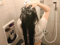 スーパーロングヘア女子○生の制服着衣シャンプー