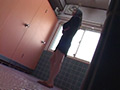 トイレに間に合わず途中で悶絶失態おもらし○撮