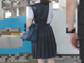 無断猥褻触ったもの勝ち！制服娘電車内痴○＃8 サンプル画像2