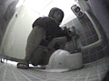 女用務員が○撮した女子校和式便所