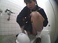 女用務員が○撮した女子校和式便所