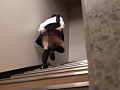えっ！？アノ娘ノーパンじゃない！？