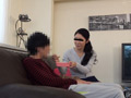 妻を騙して友達の看病に行かせて口説かせたら みゆき